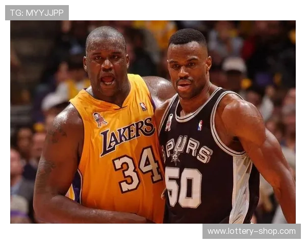 奥拉朱旺与奥尼尔的对决谁能称霸篮坛的真正巨星之战